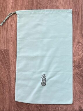 Aquazzura dust bag (C415)